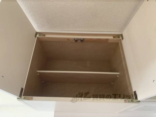 キッチン　上部収納