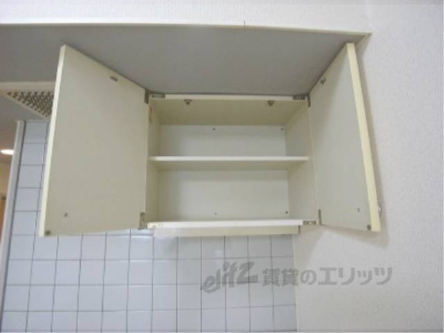 キッチン　収納