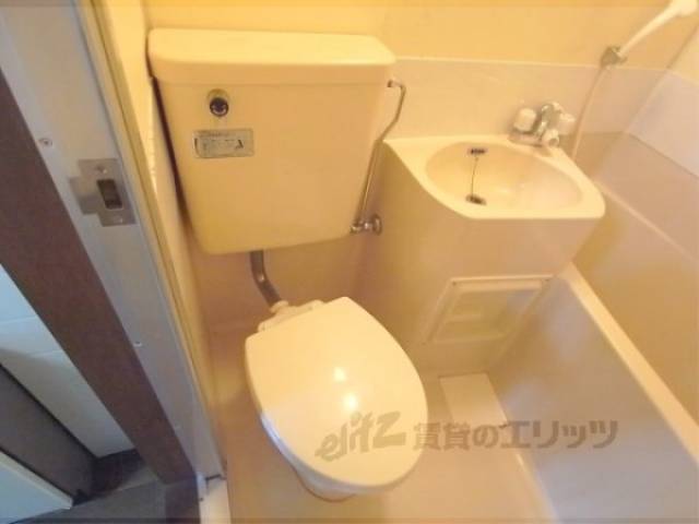 ユニットバス　トイレ