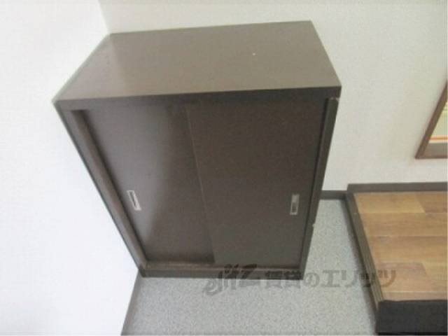 収納　キッチン　上部収納