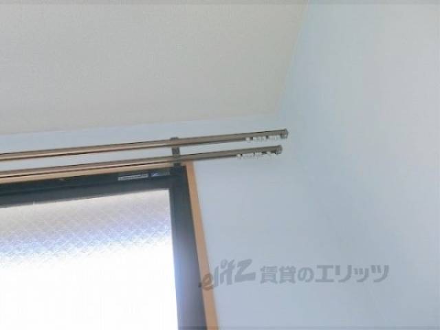 カーテンレール