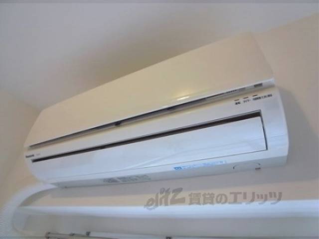 エアコン　各部屋にあります