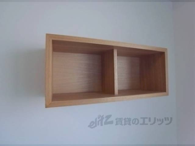 収納棚　各部屋に付いています