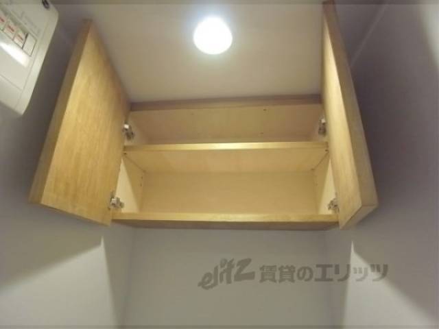 トイレ上部棚