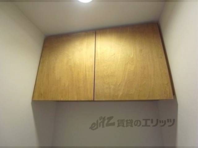 トイレ上部棚