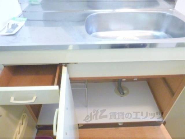 キッチン　下収納