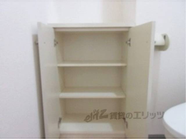 トイレ　収納