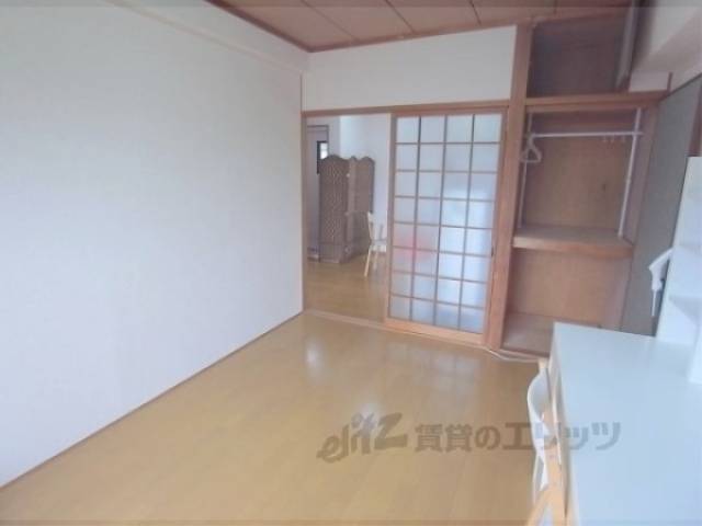 洋室　西向きのお部屋になります