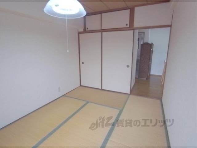 和室　畳きれいですよ