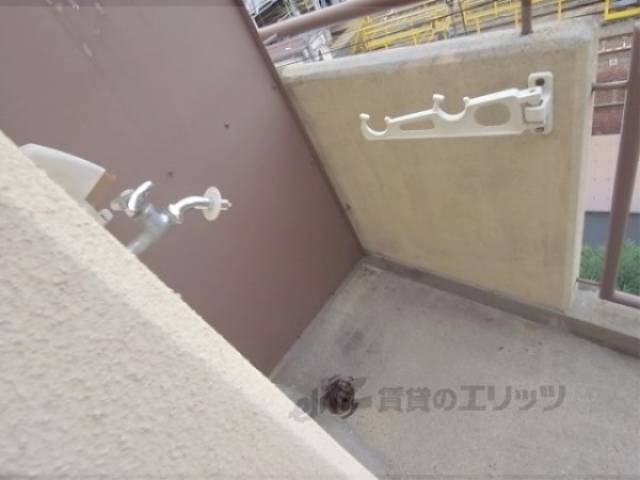 洗濯機置場　室外に設置可能です