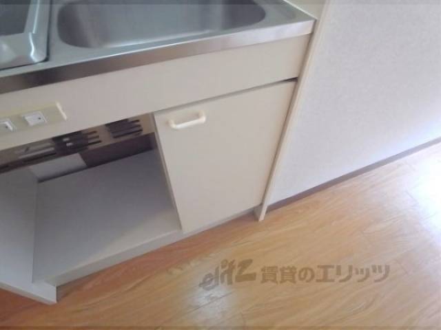 キッチン　下部収納
