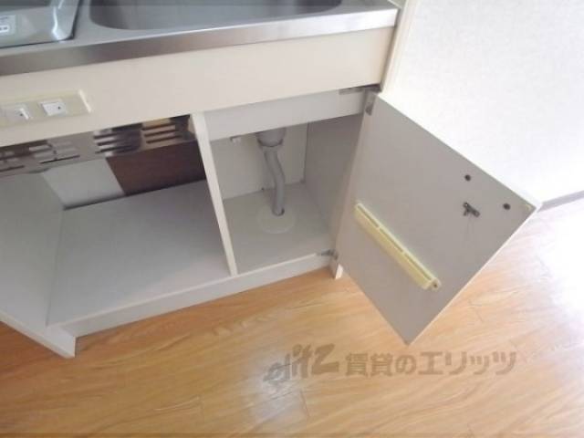 キッチン　下部収納