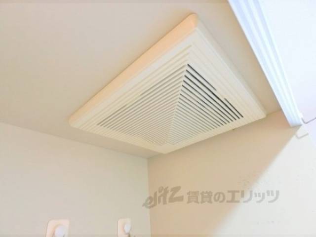 キッチン　換気扇