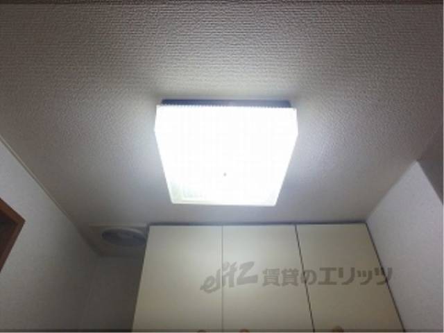 キッチン（電灯）