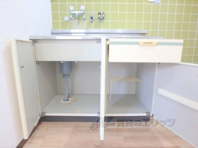 キッチン　下部収納