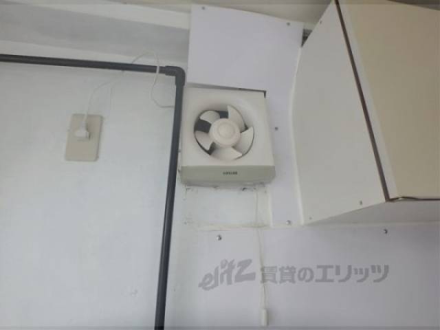 キッチン　換気扇