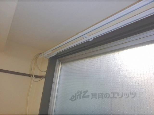 カーテンレール