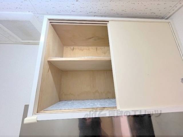 キッチン　上部収納