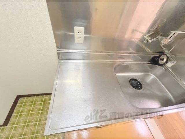 キッチン　コンロ置き場