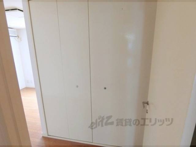 収納　ドアホン