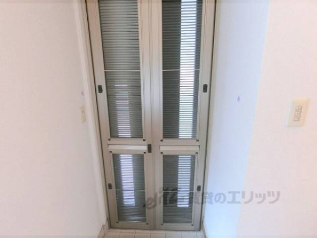 玄関ドア　網戸