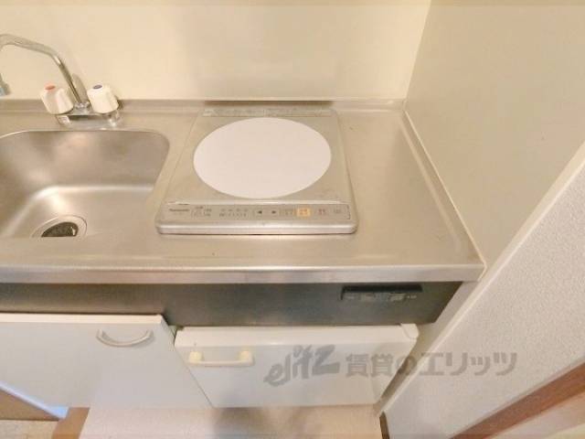 キッチン　コンロ