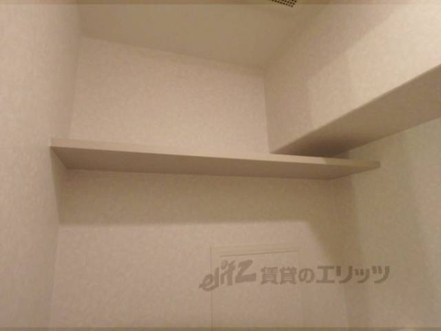 トイレ　収納