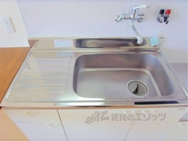 キッチン　シンク　水周りもきれいです。