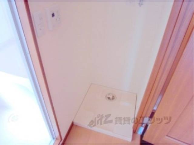 洗濯機置場　室内に洗濯機が設置できます。