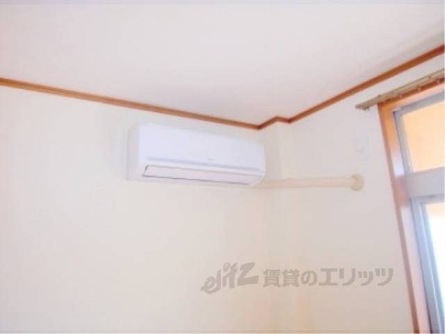 エアコン　新しいタイプのエアコンです。