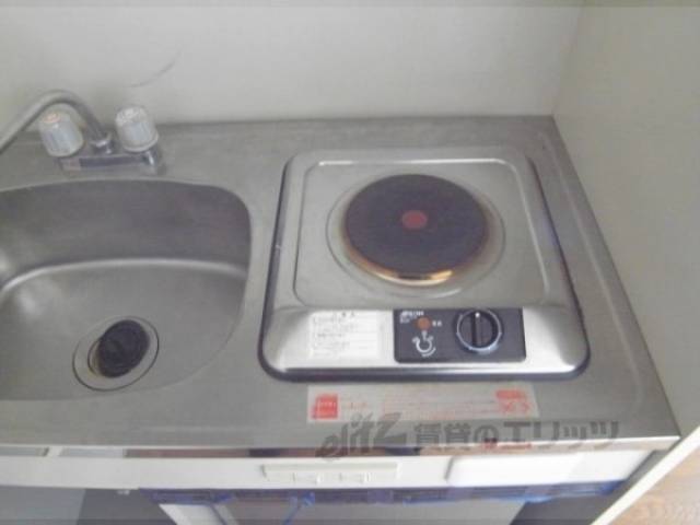 キッチン　電気コンロ