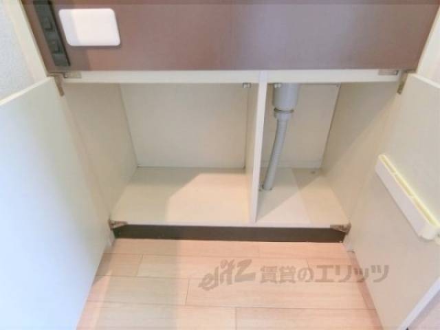 キッチン　下部収納