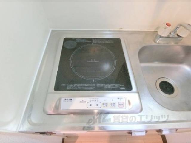 キッチン　電熱コンロ