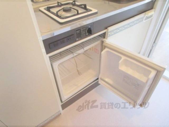 冷蔵庫置場　ミニ冷蔵庫