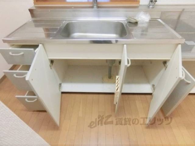 キッチン　下部収納