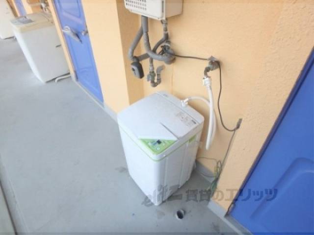 洗濯機置場　洗濯機