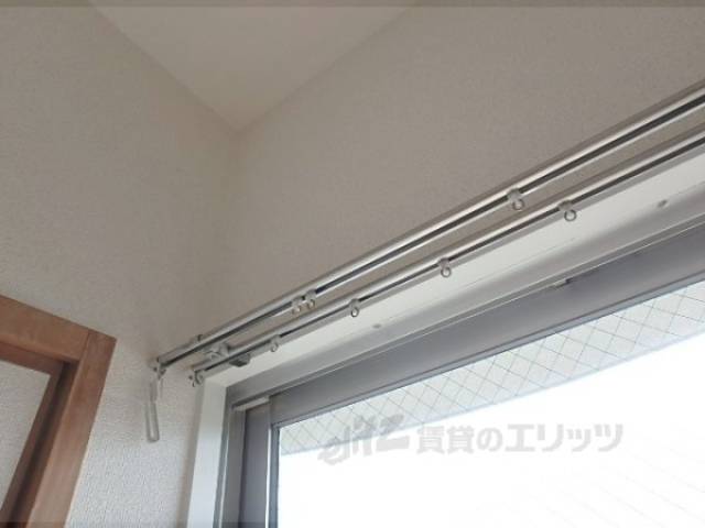 カーテンレール