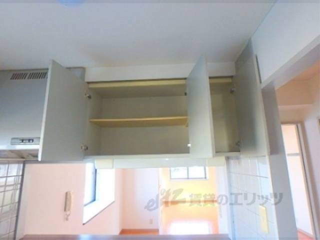 キッチン　収納