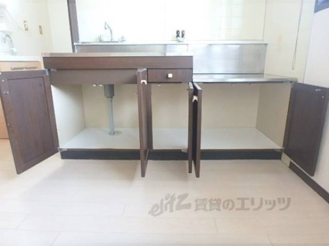 キッチン　収納