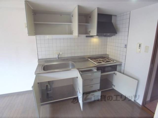 キッチン　収納