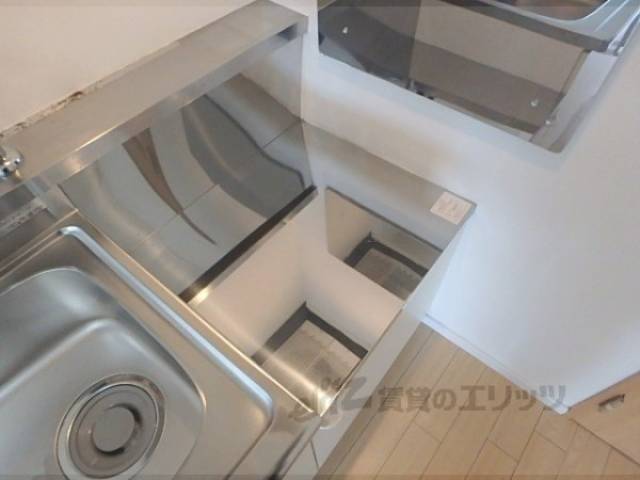 キッチン　コンロ置き場