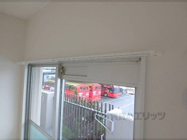 カーテンレール