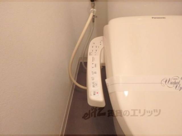 トイレ　洗浄機能付き