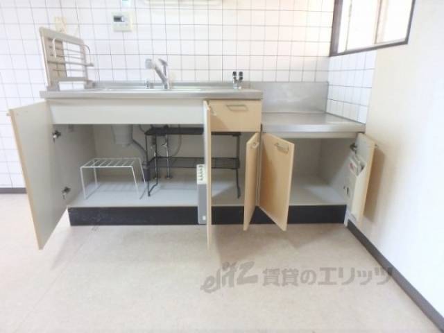 キッチン　下棚