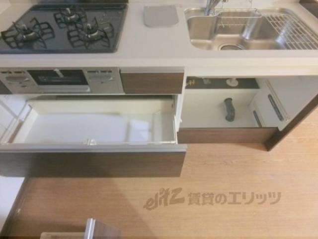 キッチン　収納