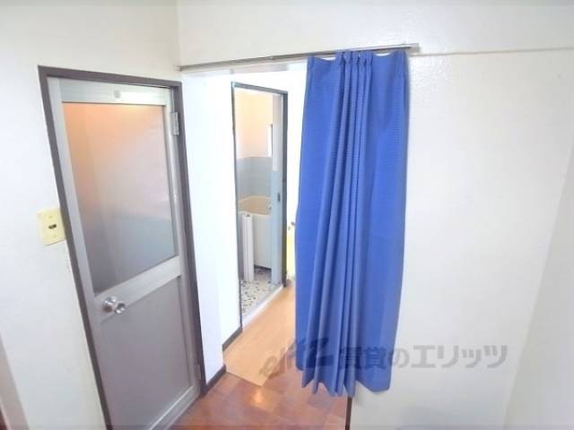 カーテンレール