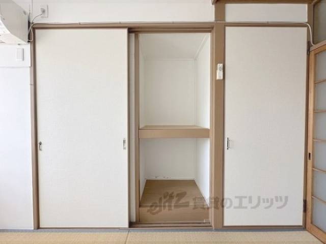 収納　南東側和室