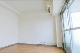 ＩＳＥＹＡＨＯＵＳＥ室内写真1