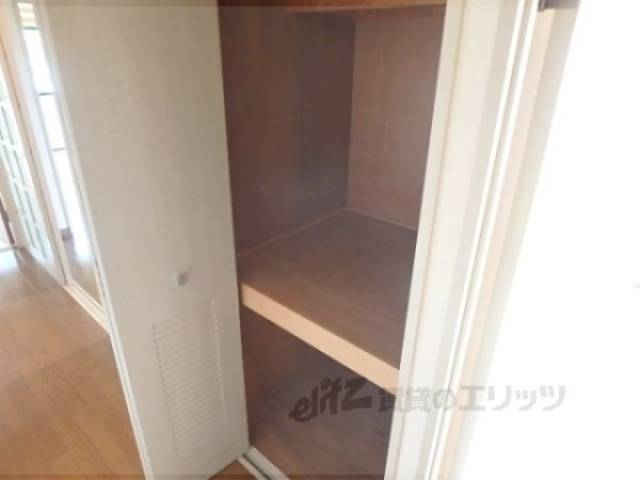 収納　廊下収納