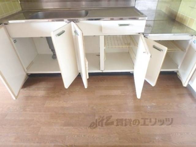 キッチン　収納